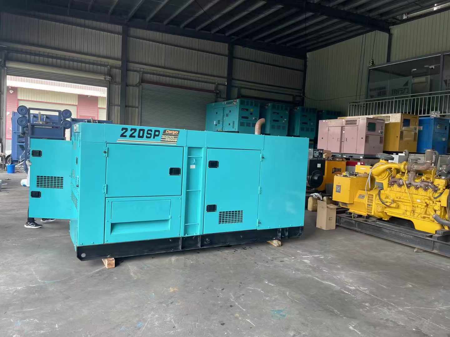 乌烈镇800kW 柴油发电机的输出电流波动范围是多少？