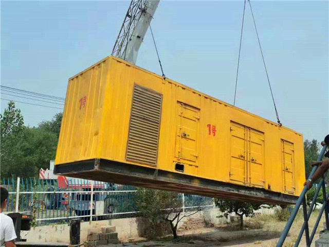 乌烈镇300KW柴油发电机组油耗是多少？