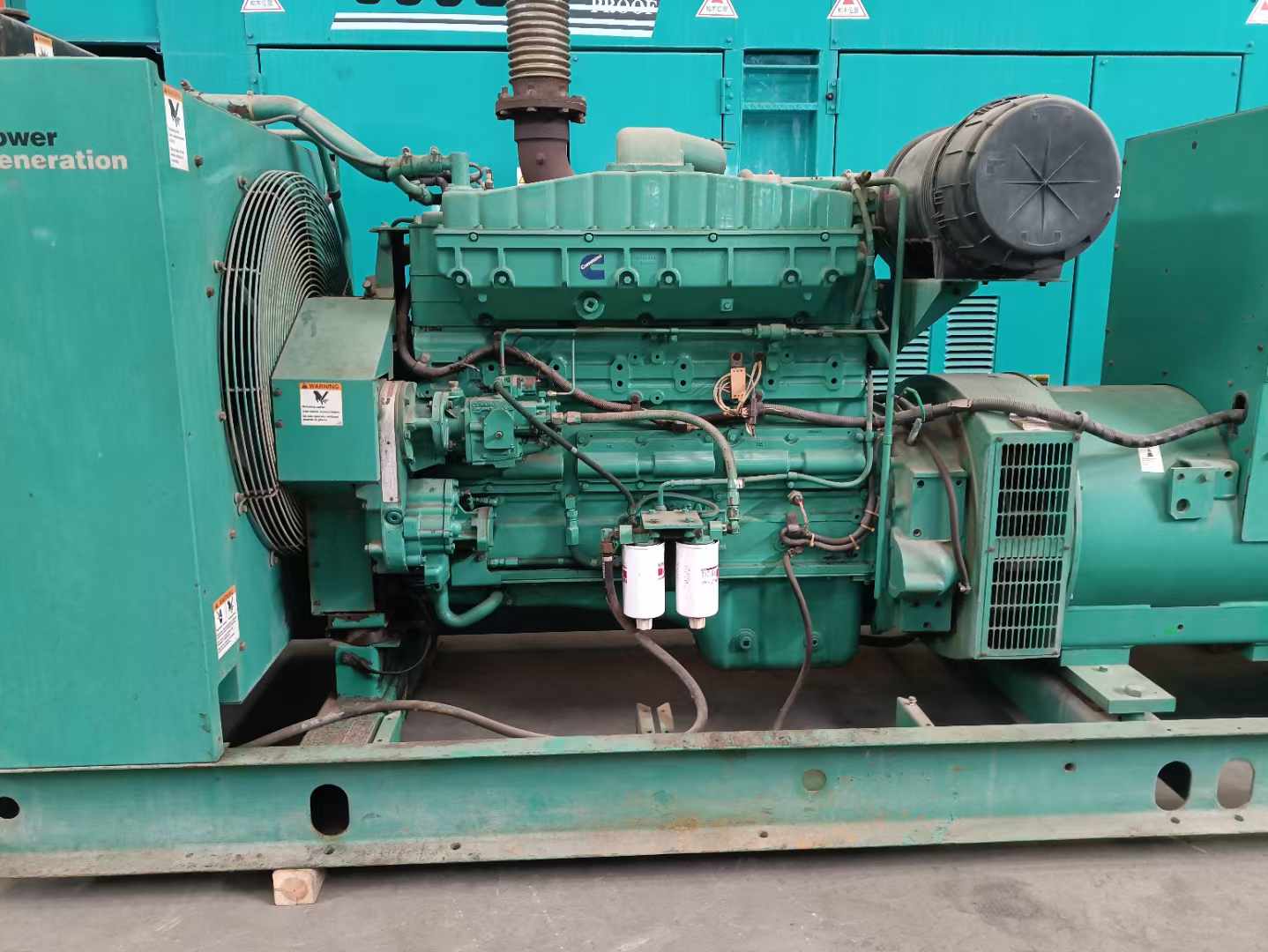 乌烈镇过载会对 600kW 柴油发电机组造成哪些损害？