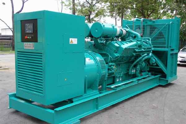 乌烈镇柴油发电机组电压不稳定怎样维修？