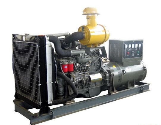 乌烈镇汽油发电机组冬季保养时，燃油系统需要注意什么？