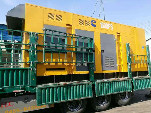 乌烈镇测量水冷式机油散热器密封件尺寸时的注意事项有哪些？